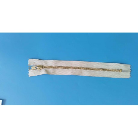 Zip bežový kovový 18cm Zip bežový kovový 18cm